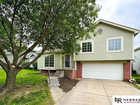 17671 J St, Omaha, NE 68135