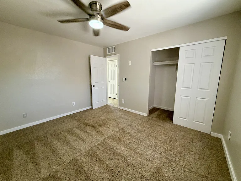 5716 E 23rd St #3 — Photo 12