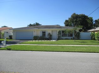 4 Burning Tree Ln, Boca Raton, FL 33431