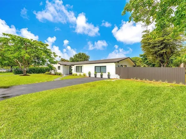 11640 SW 99th Ct, Miami, FL 33176