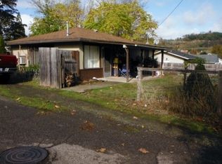 111 SW Tower St, Winston, OR 97496