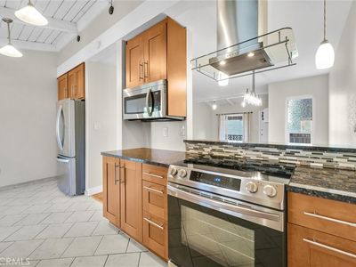 1010 W Macarthur Blvd APT 118, Santa Ana, CA, 92707