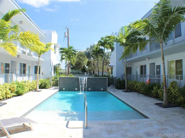 315 S Shore Dr APT 5, Miami Beach, FL 33141