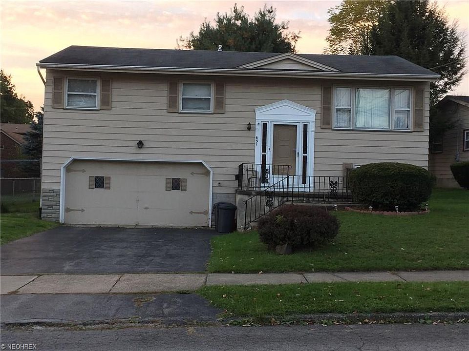 1st image of 631 La Clede Ct