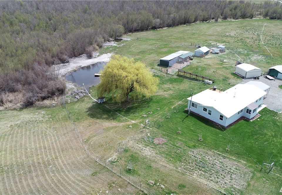 1st image of 3 Blue Star Ln