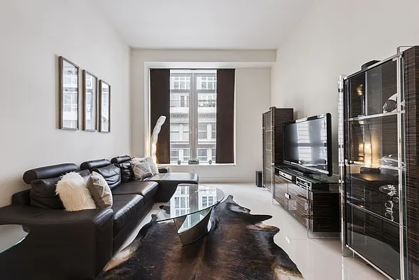 Rented by Compass | media 23