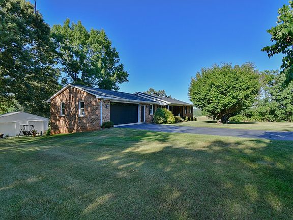 5th image of 6481 Stewartsville Rd