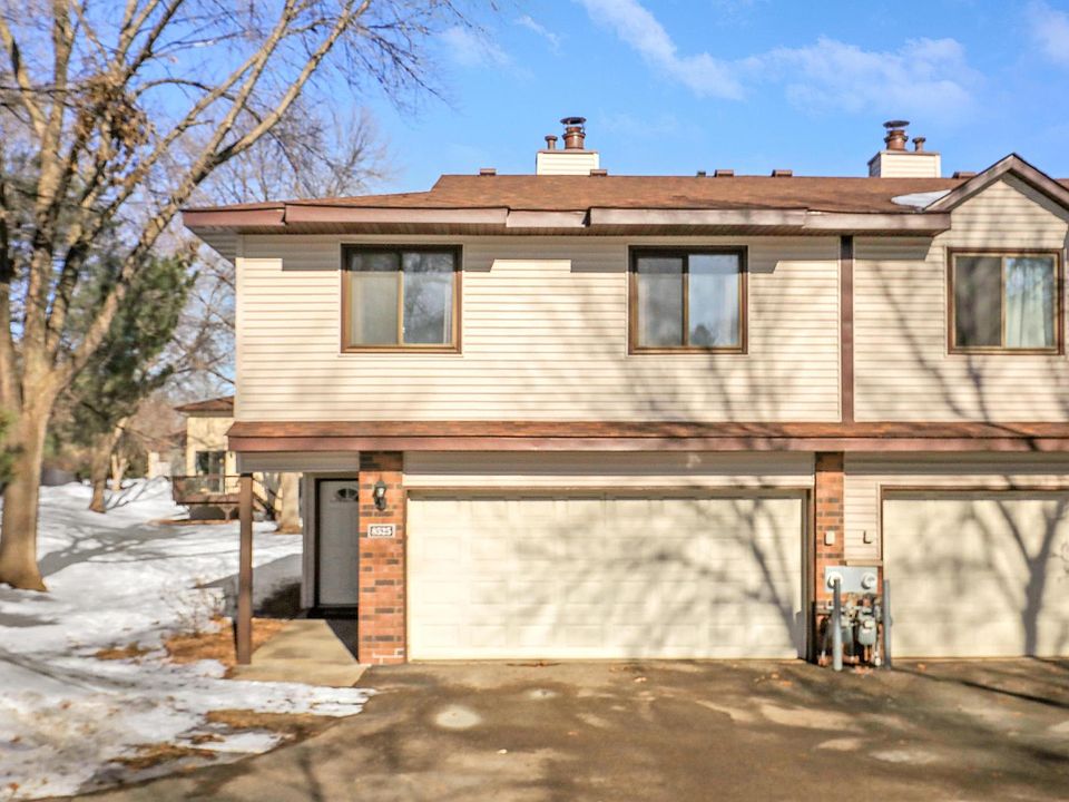 8525 Maplebrook Pkwy N, Brooklyn Park, MN 55445 | MLS #7018422 8525 Maplebrook Pkwy N, Brooklyn Park, MN 55445 | MLS #7018422