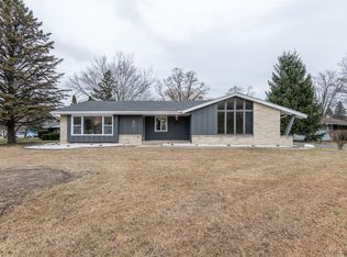 6280 W Wabash Ave, Brown Deer, WI 53223