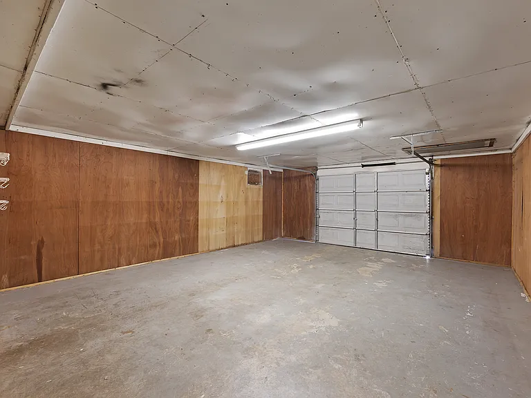 192 Eagle Ridge Dr — Photo 5