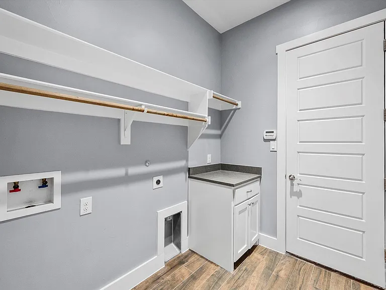 216 Alvarado St — Photo 26