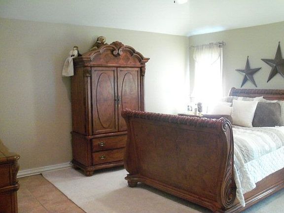 5th image of 3610 Kniffen Dr