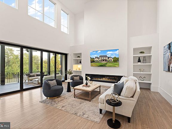 4th image of 41774 Ashmeadow Ct