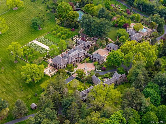 4th image of 1 Applewood Estate