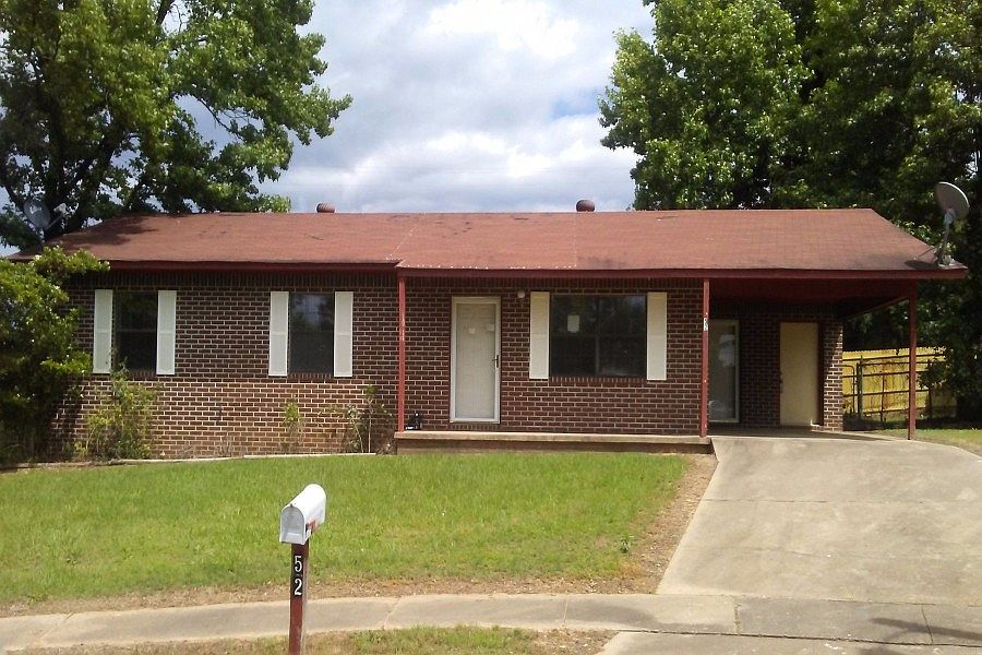 1st image of 52 White Dr
