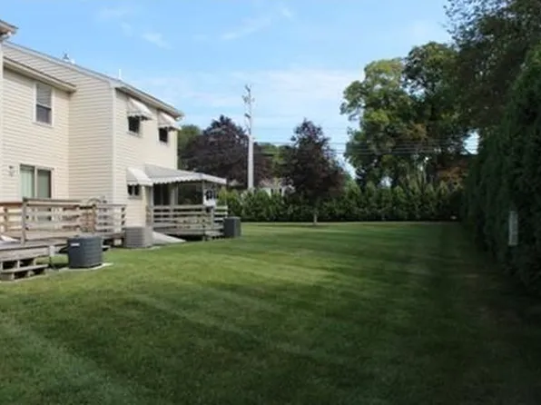 105 Ocean Mdws, Fairhaven, MA 02719