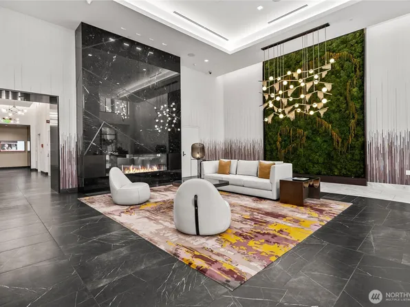 889 Avenue Square NE #302, Bellevue, WA 98004