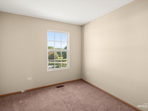 5th image of 277 S Oak Creek Ln