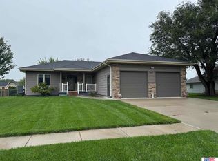 805 E 7th St, Stromsburg, NE 68666