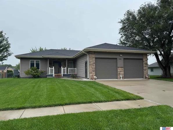 805 E 7th St, Stromsburg, NE 68666