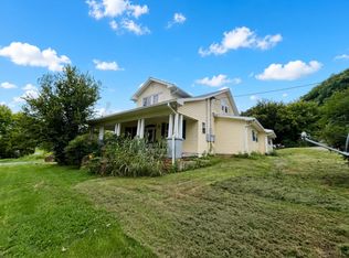 221 E Carpenter Rd, Parrottsville, TN 37843
