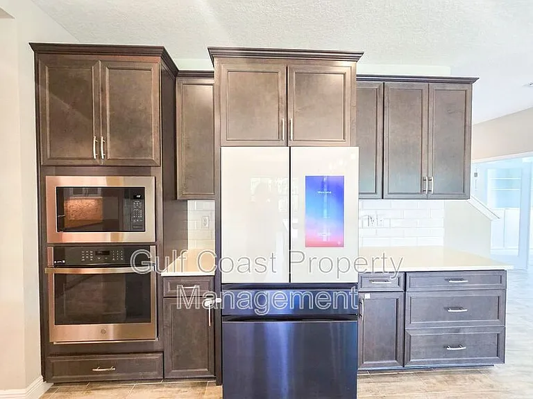 12664 Oak Hill Way — Photo 9