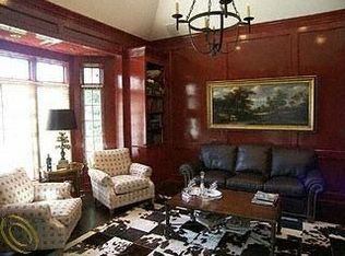 4 Vaughan Xing, Bloomfield Hills, MI 48304