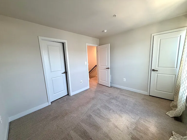 2807 Lewis Ave — Photo 28