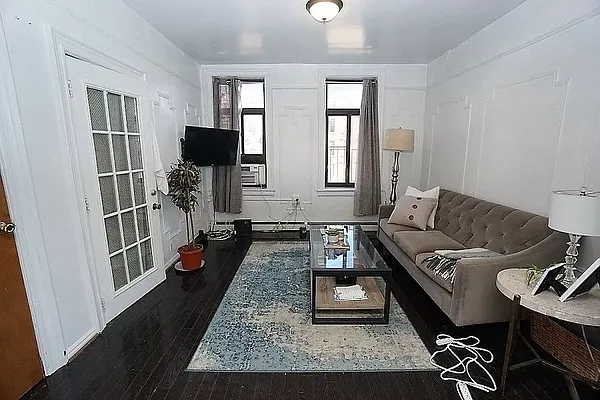 Rented by Universal Realty Group | media 1