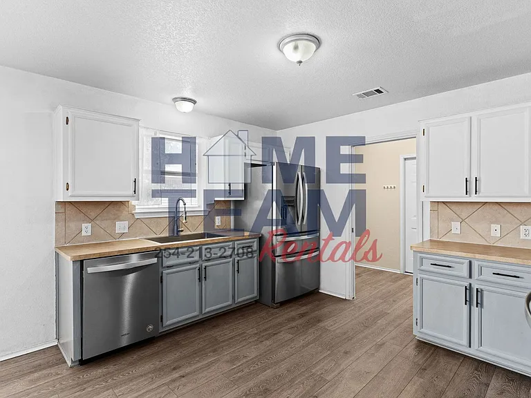 4009 Tiger Dr — Photo 4