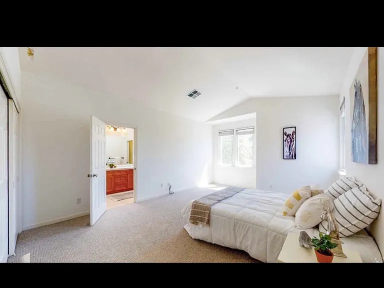 Starr Ct — Photo 2