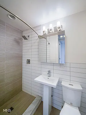 Rented by MNS Marketing | media 6