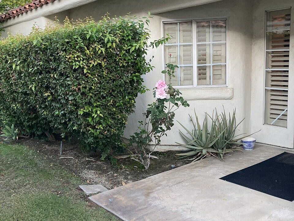 2nd image of 77576 Calle Las Brisas N