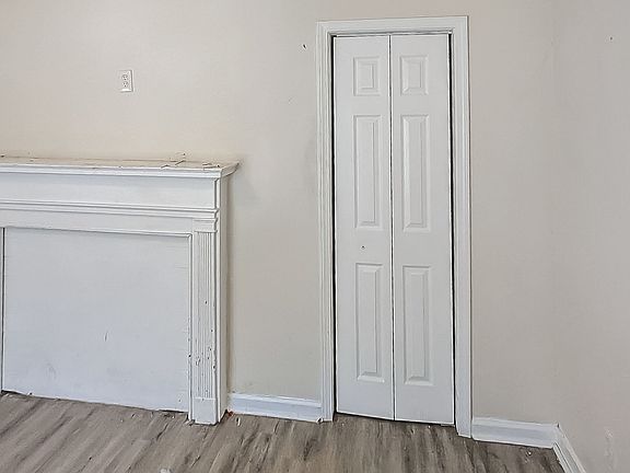 3rd image of 250 1st St SW