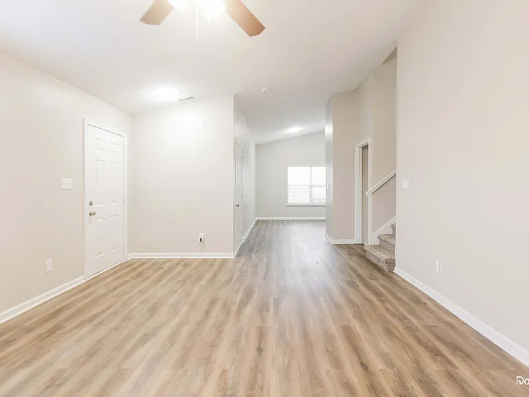 4067 Dogwood Ct — Photo 6