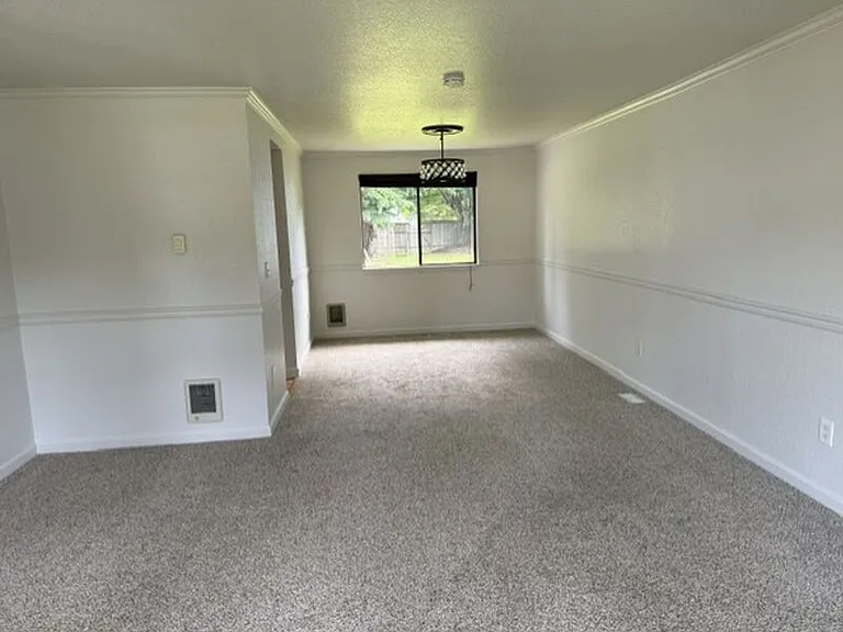 5019 139th Pl NE — Photo 5