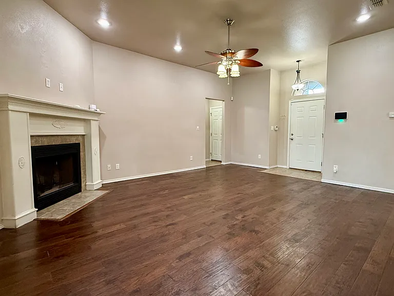 233 Sugarloaf Ave — Photo 2