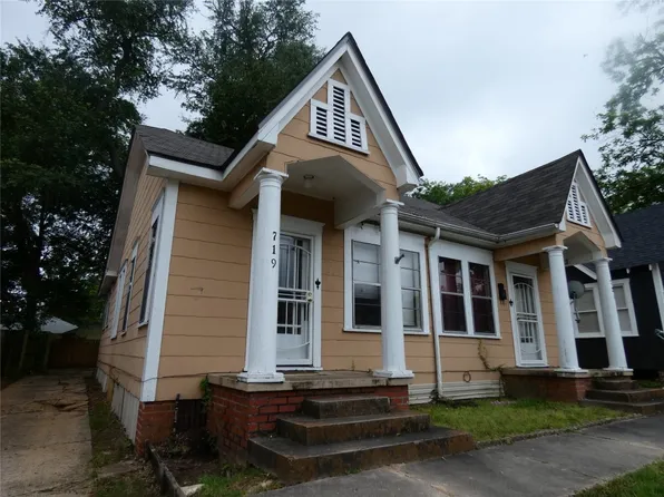 719-721 Gladstone Blvd, Shreveport, LA 71104