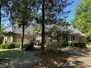 100 Turnberry Ct, Thomasville, GA 31792