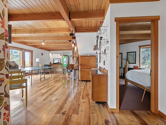 3rd image of 61686 Elmwood Pl