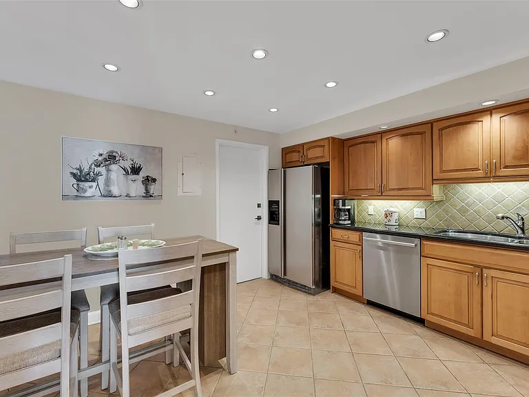 1370 S Ocean Blvd #503 — Photo 10