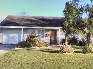 74 Alamo St, Point Comfort, TX 77978