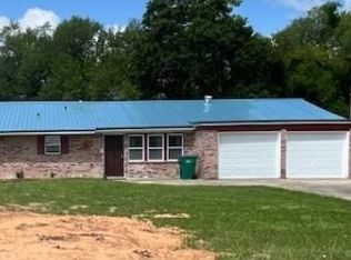 310 S Lightner Ave, Iowa, LA 70647