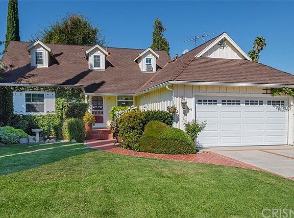 3rd image of 6643 Royer Ave
