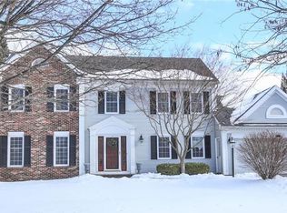 37 Trotters Field Run, Pittsford, NY 14534