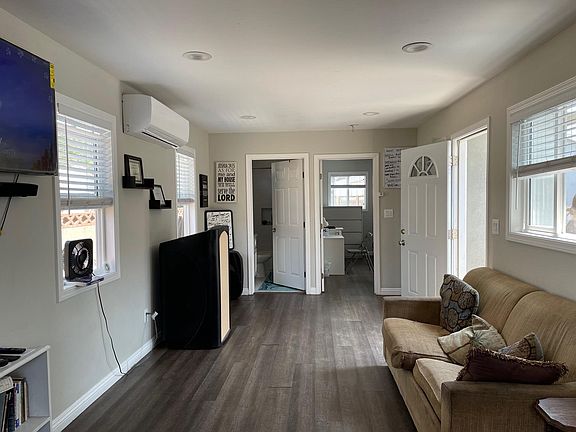 4th image of 11091 Violet Dr #A