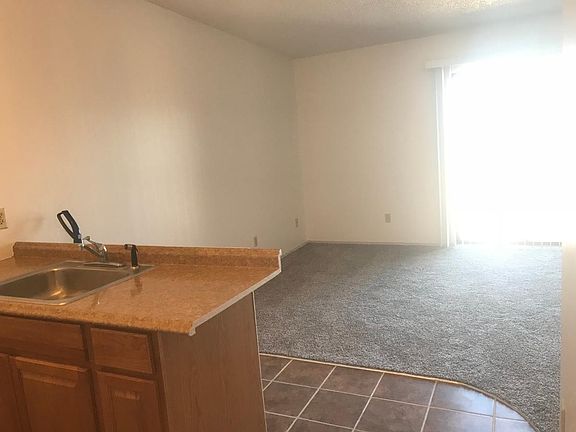 5th image of 200 Hermosa Dr NE APT 200