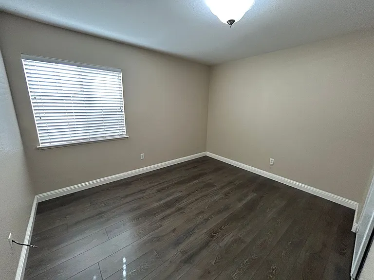 1145 Stonecrest Dr — Photo 14