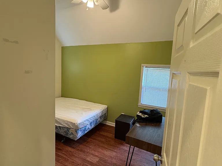 60 Conklin Ave #2 — Photo 16