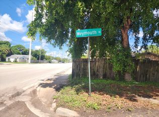 916 Weymouth Road, Lake Worth, FL 33461